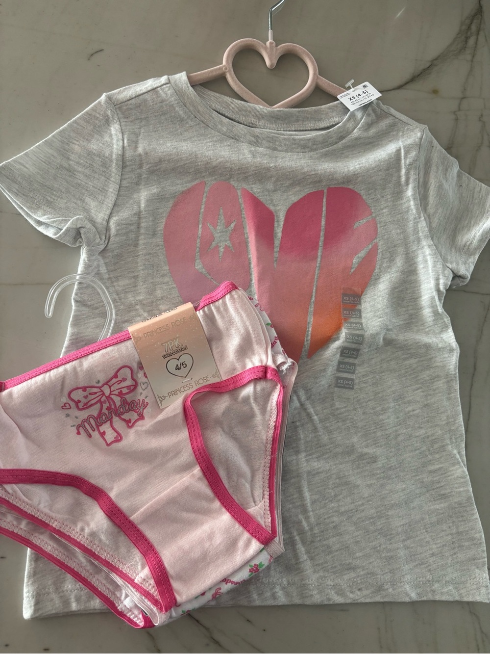 Carter's little Girls T- Shirt and Princess Rose 100% Cotton 7 pack panties